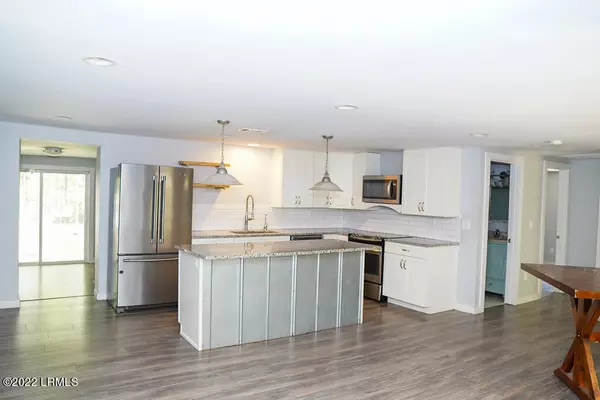 Beaufort, SC 29906,8 Billy Hill RD Road