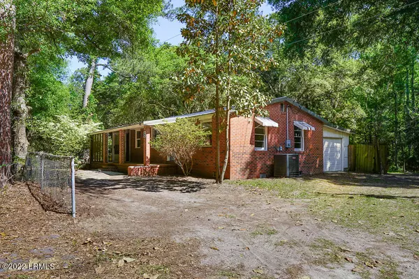 Beaufort, SC 29906,8 Billy Hill RD Road