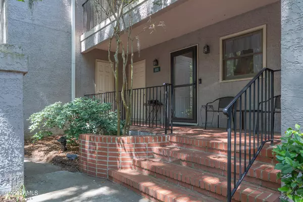 4 Wimbledon CT Court, Hilton Head Island, SC 29928