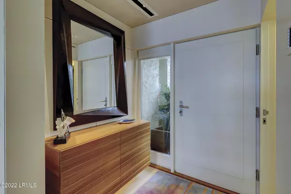 Hilton Head Island, SC 29928,150 Lighthouse RD Road