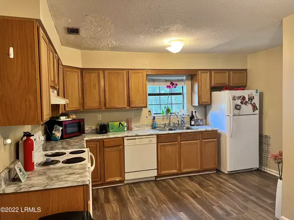 Port Royal, SC 29935,701 Island Pines DR Drive