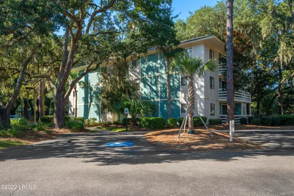 Hilton Head Island, SC 29928,45 Folly Field RD Road