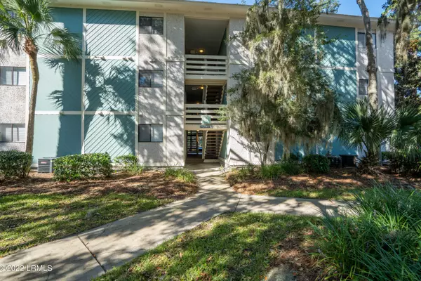 Hilton Head Island, SC 29928,45 Folly Field RD Road