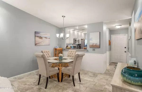 Hilton Head Island, SC 29926,96 Mathews DR Drive