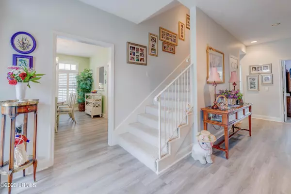 Hilton Head Island, SC 29926,42 Royal Pointe DR Drive