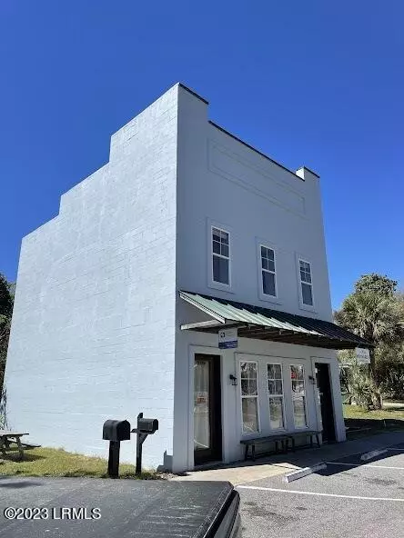 1115 Paris AVE Avenue, Port Royal, SC 29935