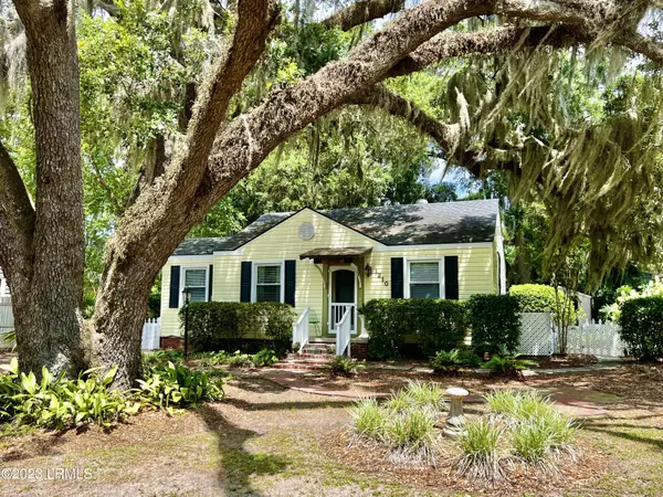 1210 15th Street ST Street, Port Royal, SC 29935