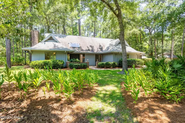 Hilton Head Island, SC 29926,1 Warbler LN Lane