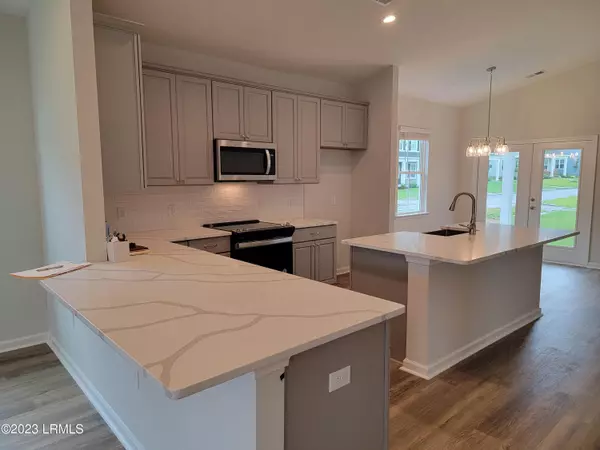 Okatie, SC 29909,70 Whispering Oaks CIR Circle