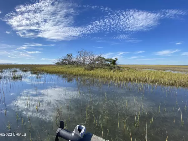 St. Helena Island, SC 29920,1 Station Creek DR Drive