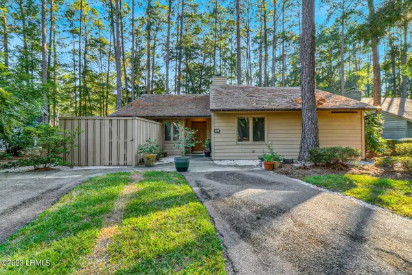 28 Fernwood CT Court, Hilton Head Island, SC 29926