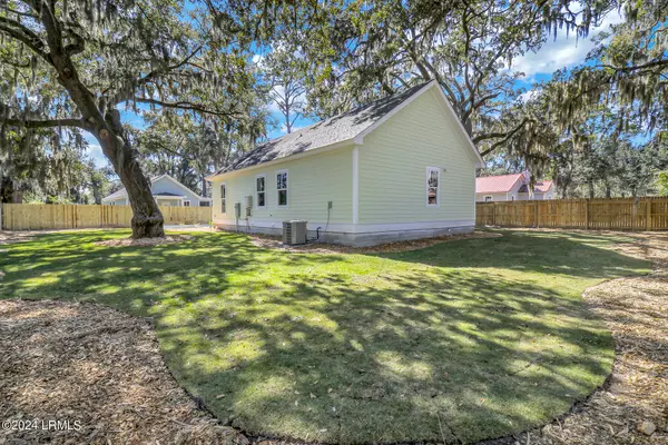 Port Royal, SC 29935,1817a Royal Palms RD Road