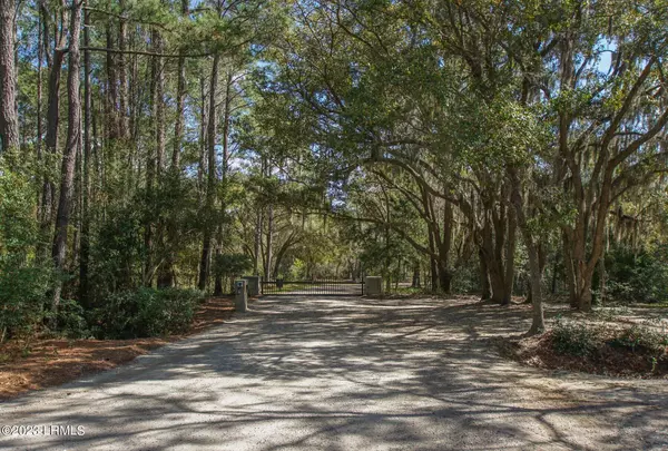 St. Helena Island, SC 29920,5 Whitners Landing RD Road