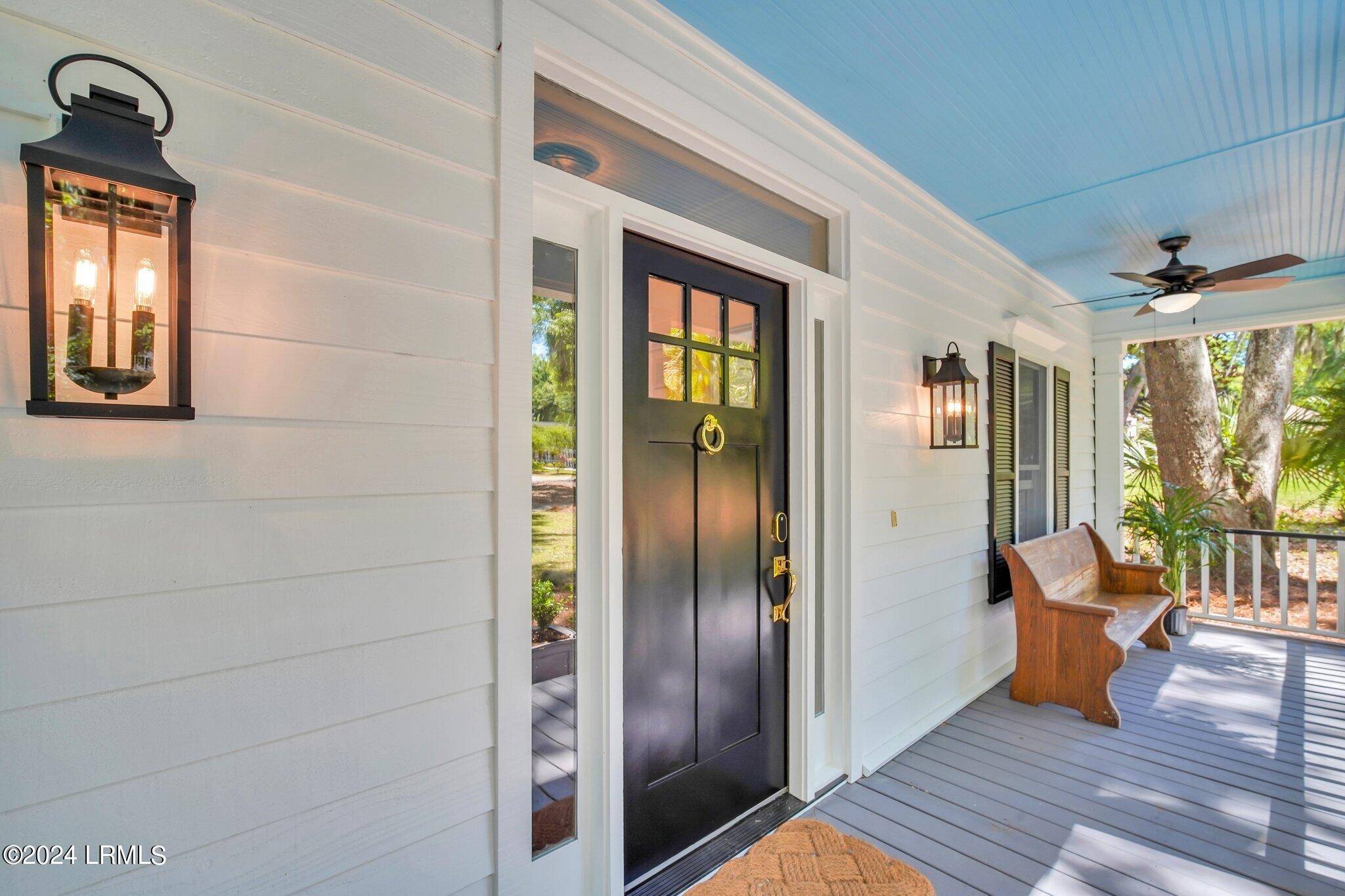 St. Helena Island, SC 29920,402 Island CIR Circle