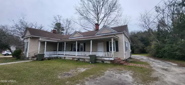 74 W Pine ST Street, Varnville, SC 29944