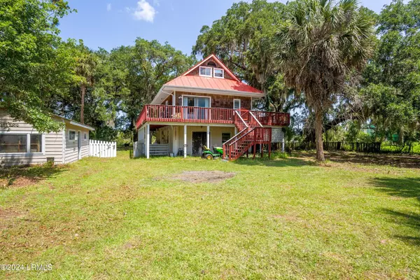 St. Helena Island, SC 29920,34 Harbor River CIR Circle