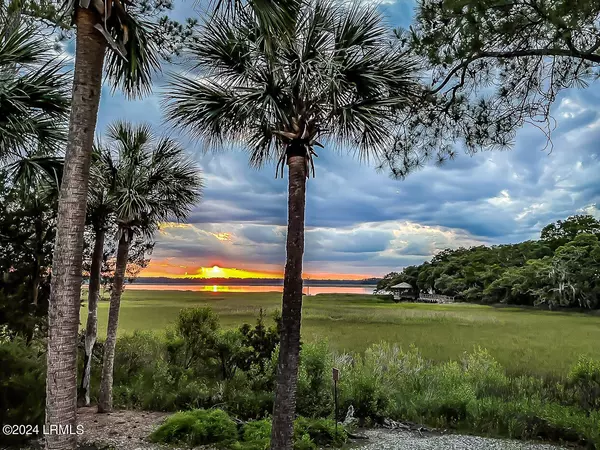 1135 Palmetto PT Point, Dataw Island, SC 29920