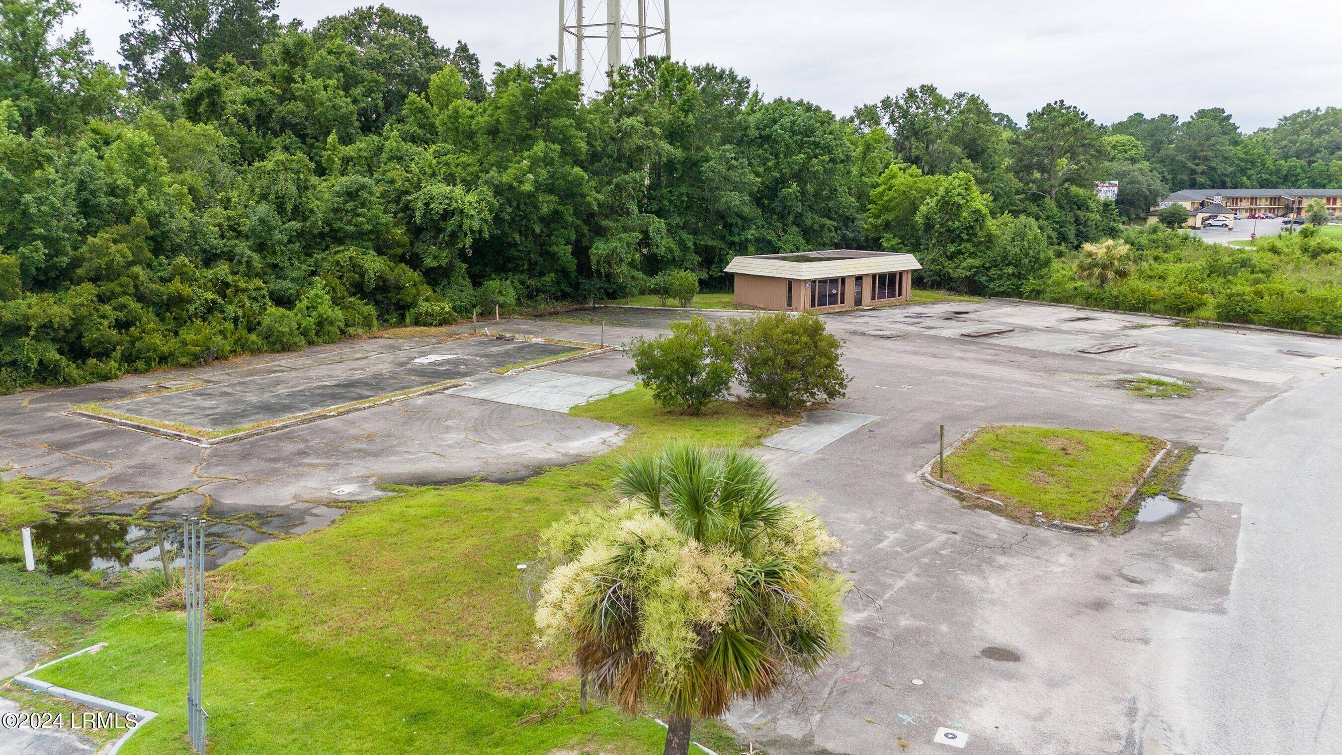 Yemassee, SC 29945,49 Charles Frazier CIR Circle