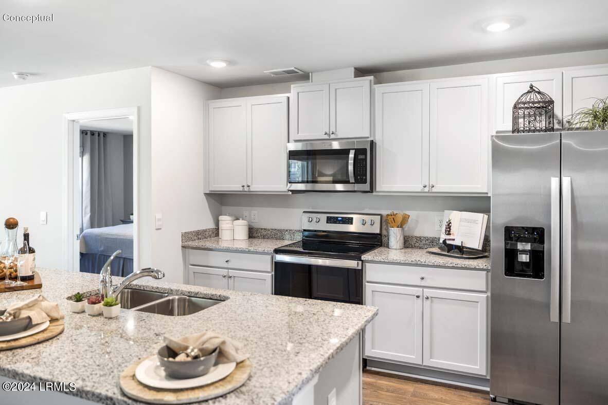 Ridgeland, SC 29936,823 Holiday ST Street