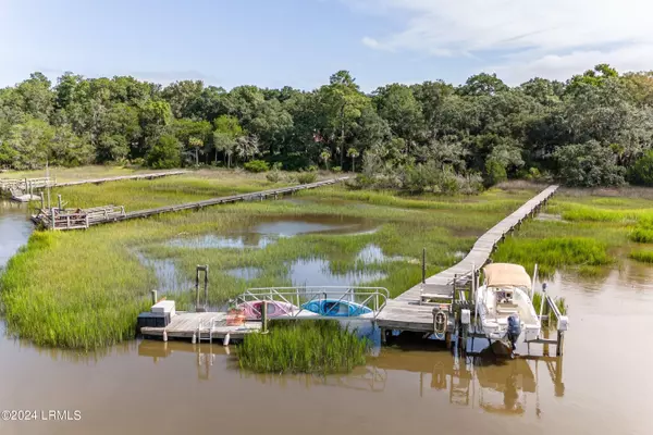 Beaufort, SC 29907,240 Green Winged Teal DR Drive