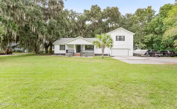 68 Stuart Point RD Road, Seabrook, SC 29940