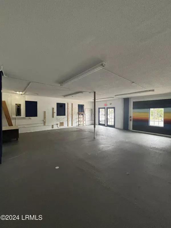 Port Royal, SC 29935,930 14th ST Street