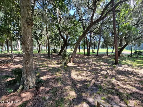 Daufuskie Island, SC 29915,8 Blodgett WAY Way