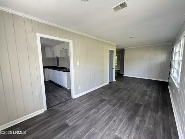 Barnwell, SC 29812,170 Mcdonald DR Drive