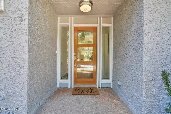 Hilton Head Island, SC 29928,17 Bridgeport LN Lane