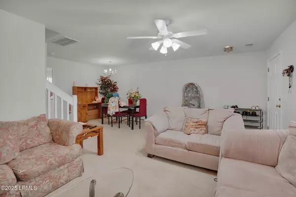 Bluffton, SC 29910,254 West SQ Square