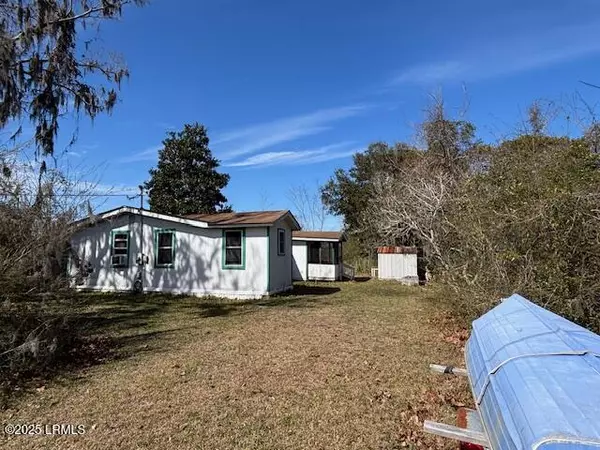 St. Helena Island, SC 29920,115 Peaches Hill CIR Circle
