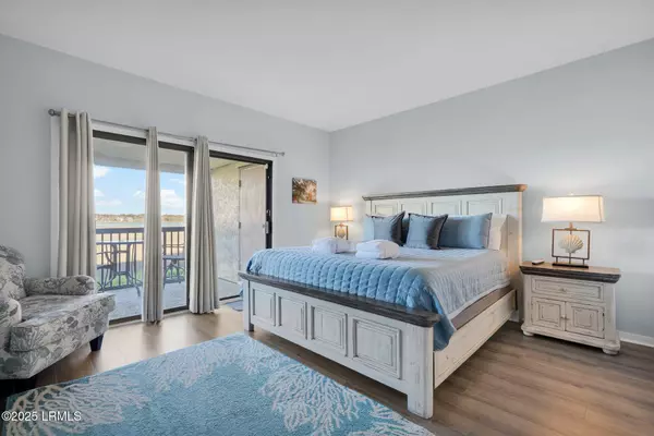 Hilton Head Island, SC 29928,2 Shelter Cove LN Lane