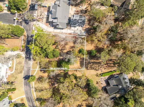 220 De La Gaye PT Point, Beaufort, SC 29902