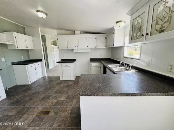 Varnville, SC 29944,109 King CIR Circle