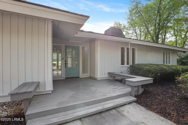 Hilton Head Island, SC 29926,38 Deerfield RD Road