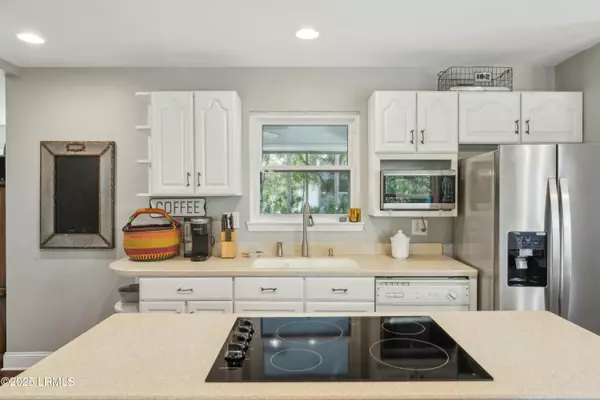 Fripp Island, SC 29920,838 Fiddlers Ridge RD Road