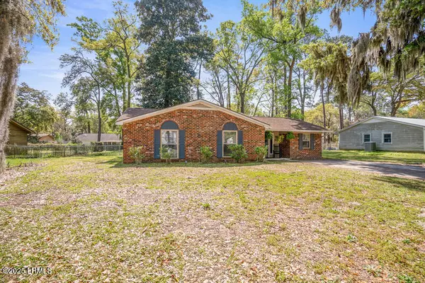 Beaufort, SC 29906,3012 Magnolia ST Street