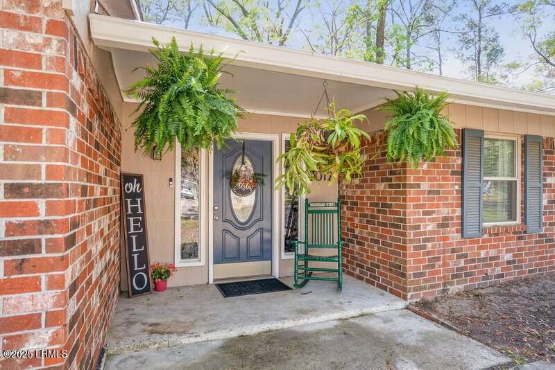 Beaufort, SC 29906,3012 Magnolia ST Street