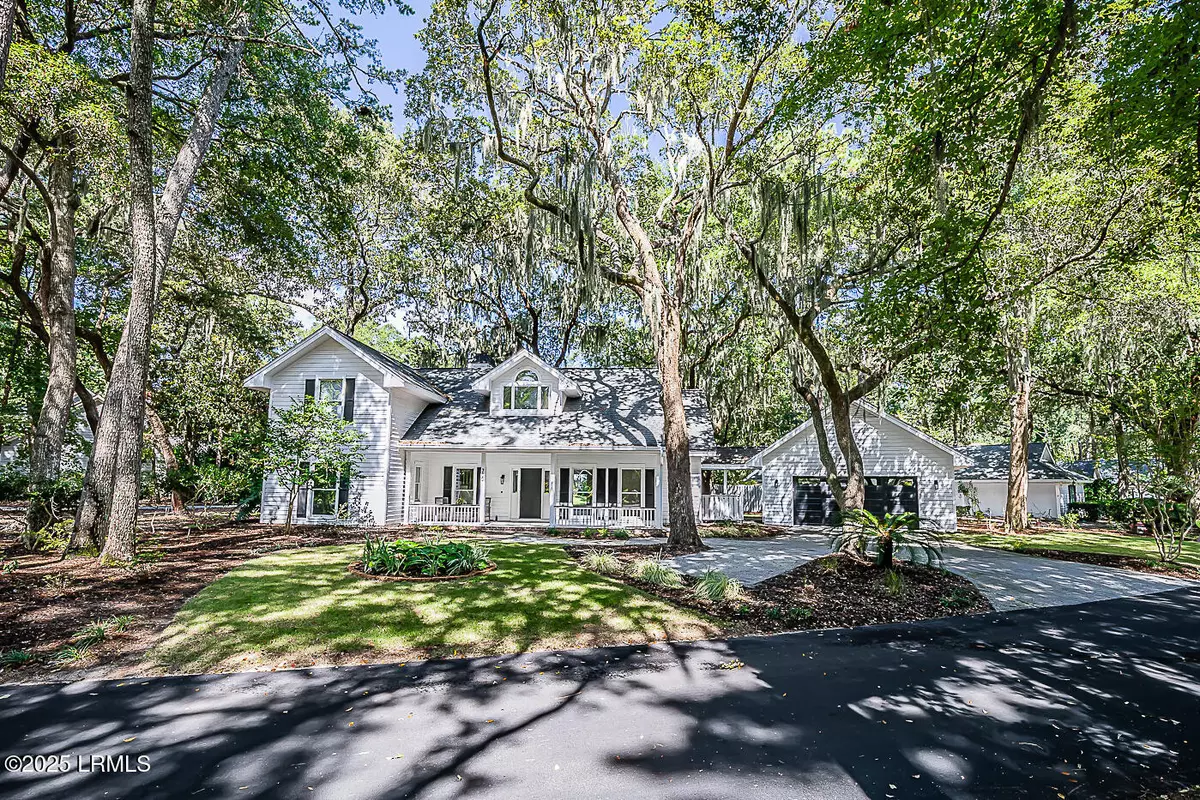 St. Helena Island, SC 29920,700 N Reeve RD Road