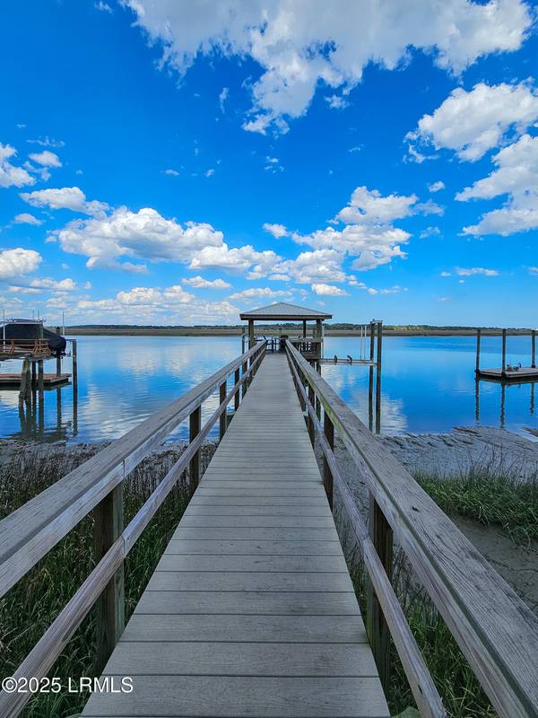 2 Wrights Point CIR Circle, Beaufort, SC 29902