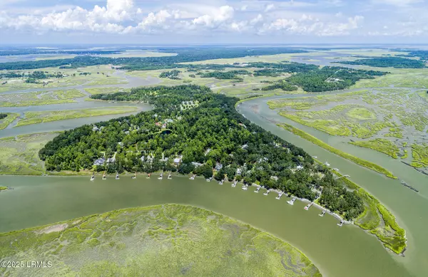 205 Distant Island DR Drive, Beaufort, SC 29907