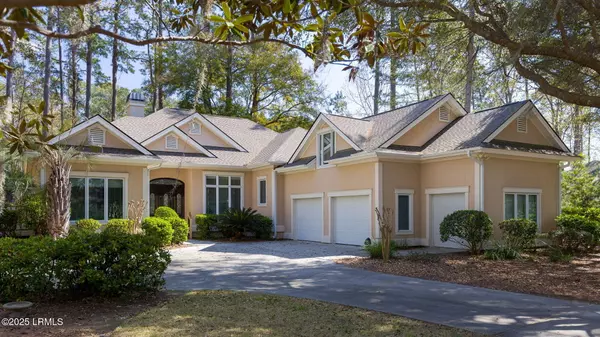 67 Winding Oak DR Drive, Okatie, SC 29909