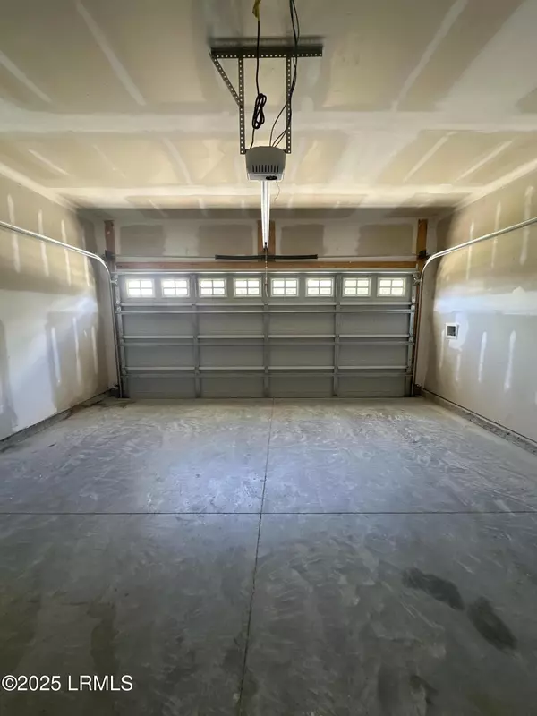 Hardeeville, SC 29927,103 Chestnut CT Court