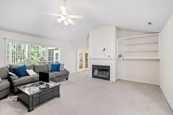 Beaufort, SC 29907,4 Moultrie CT Court