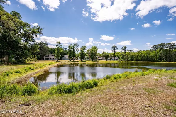 Beaufort, SC 29907,3 Alumni Road