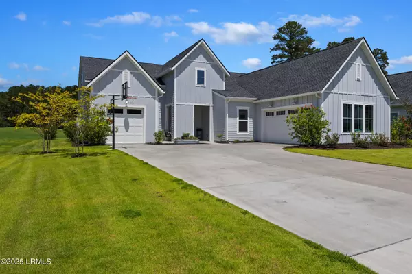 Hardeeville, SC 29927,113 Laurel Oak AVE Avenue