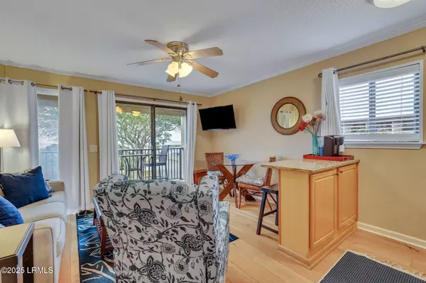 Hilton Head Island, SC 29928,40 Folly Field Road