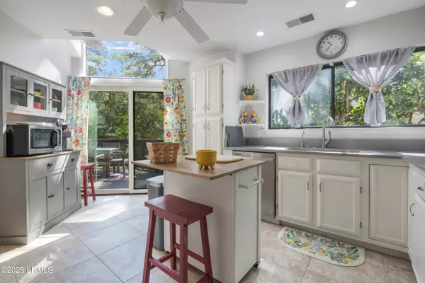 Hilton Head Island, SC 29928,6 Bridgeport LN Lane