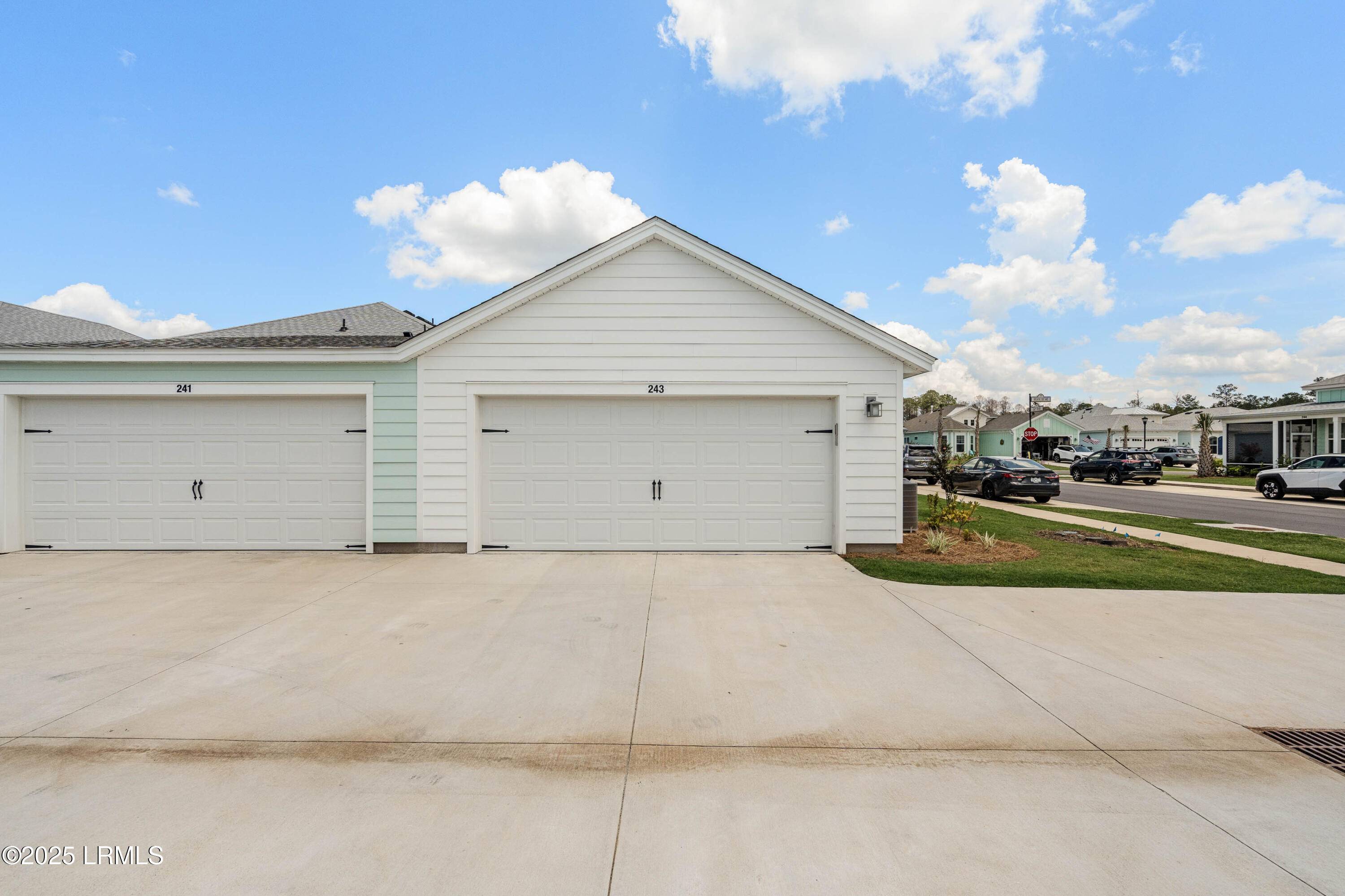 Hardeeville, SC 29927,243 Salty Fin DR Drive