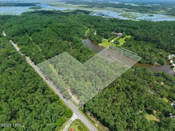St. Helena Island, SC 29920,196 Polowana RD Road